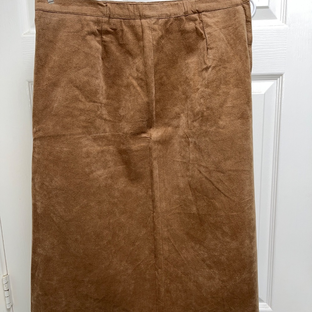 Women's Suede Skirt and Coat 10 - Picture 11 of 16